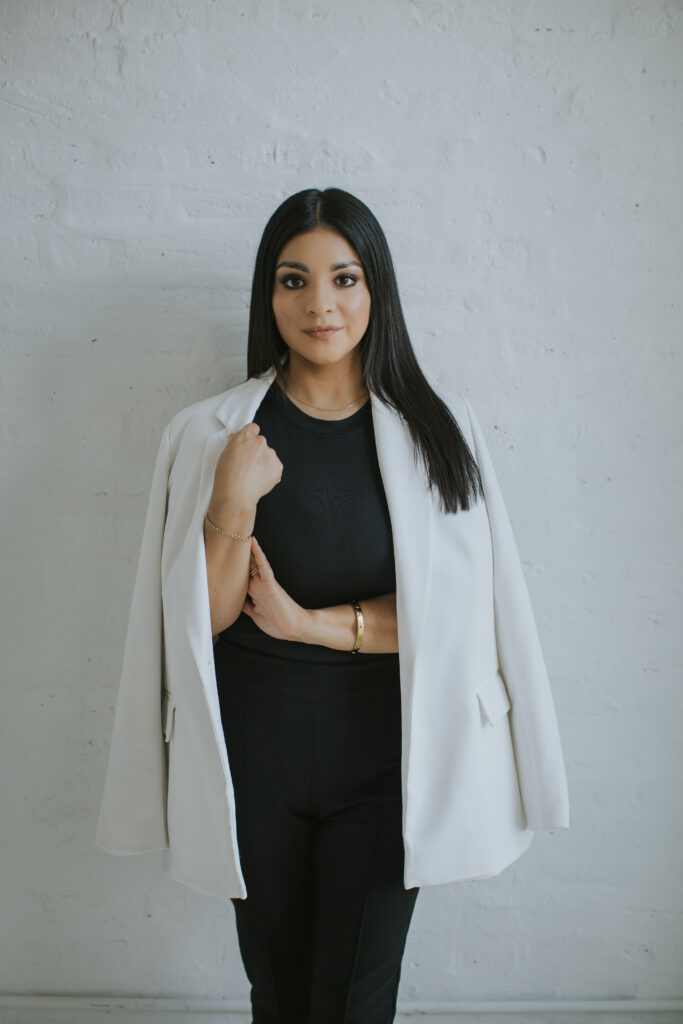 Claryssa-Solana-Employee